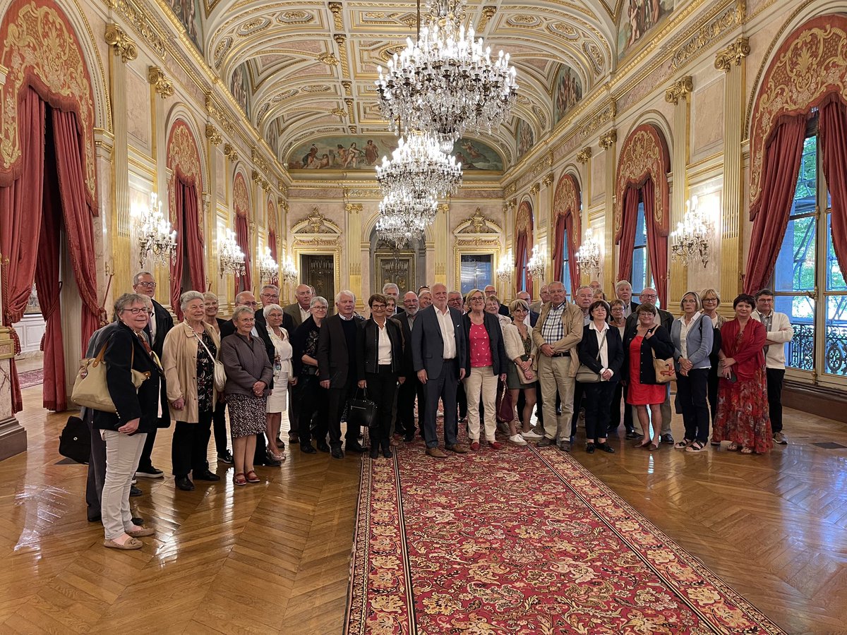 Gérard MENUEL tweet media