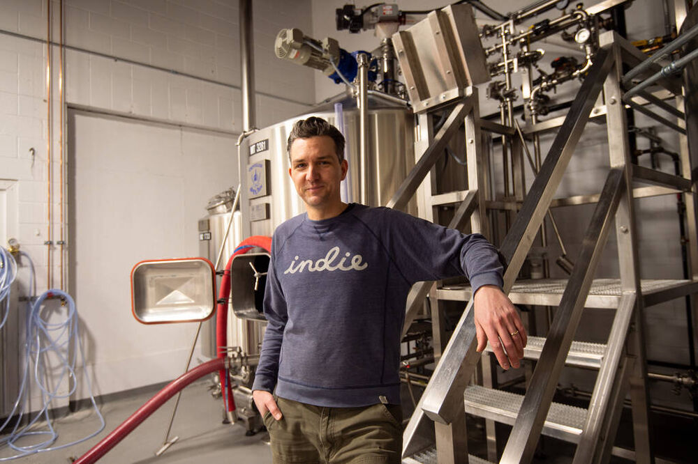 My brother can beat up your brother.

winnipegfreepress.com/arts-and-life/…

instagram.com/lowlifebarrelh… 

@bensigurdson