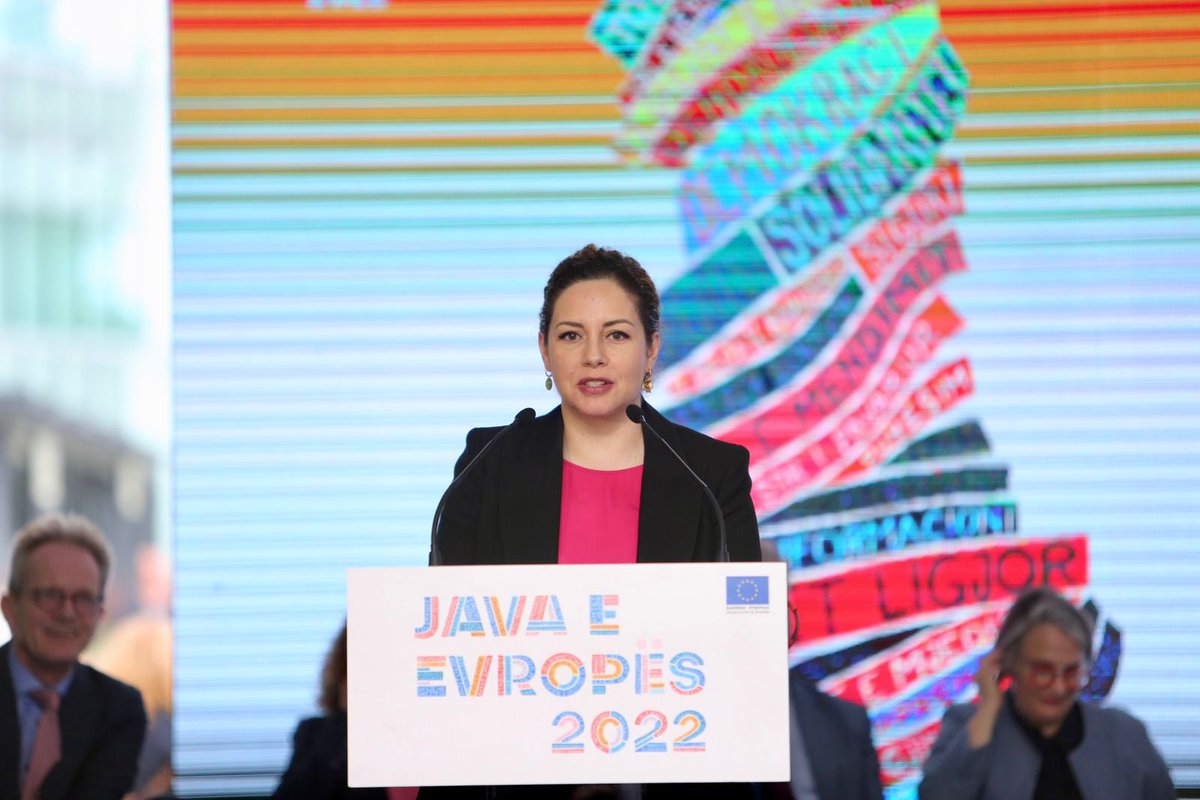 xhacka_olta's tweet photo. 1/2. #EuropeDay, pleasure to address the panel on #Russia's invasion of #Ukraine with 🇪🇺 &amp; 🇦🇱 having a fully united  response. Amb. accredited in #Albania &amp; the youth of 🇦🇱 joins the global diplomatic community in giving full support to 🇺🇦. https://t.co/IIGwiBrXeK
