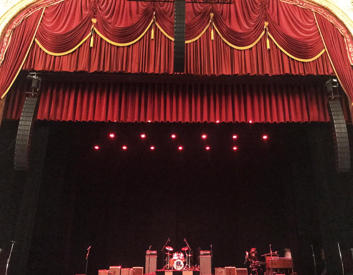 BluesFestGuide's tweet photo. Good Luck!!  The stage is set for the IBC Finals! First act goes on at 1:00pm! Congrats to all Challengers for a great competition weekend 🎶 🎉
— at The Orpheum Theatre-Memphis. https://t.co/lILkWGJDvB