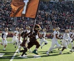 BrunswickFB's tweet photo. Thank you @Q_Jones2 @LehighFootball for stopping by to evaluate our student-athletes! Safe travels on the road! 🟦🟨🏴☠️☠️⚓️ #AllAboutTheFamily #PiratePride #RecruitBHS #StopByTheHigh https://t.co/9DmplmCa0q