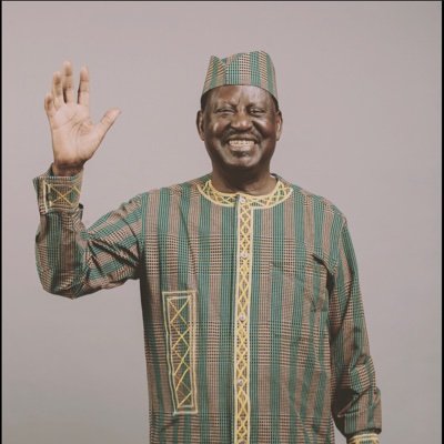 Gun pointed to your head, for you to vote for Raila Odinga. Will you?

Yes, I will - LIKE ❤️ 

No, I'd rather die - RETWEET 🔄
