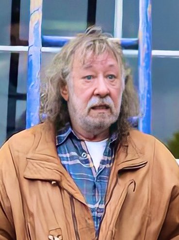 absolutegazelle's tweet photo. I have never been able to unsee the cowardly lion in Wizard of Oz as Emmerdale’s Shadrach Dingle 😭 https://t.co/46dlPdcUeL