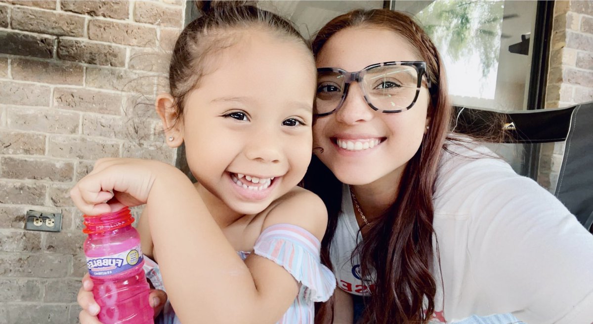 vicesqueda02's tweet photo. Thank you for choosing me, being your momma is my greatest accomplishment in life. 💜🌷 https://t.co/8gsPj97Yuy