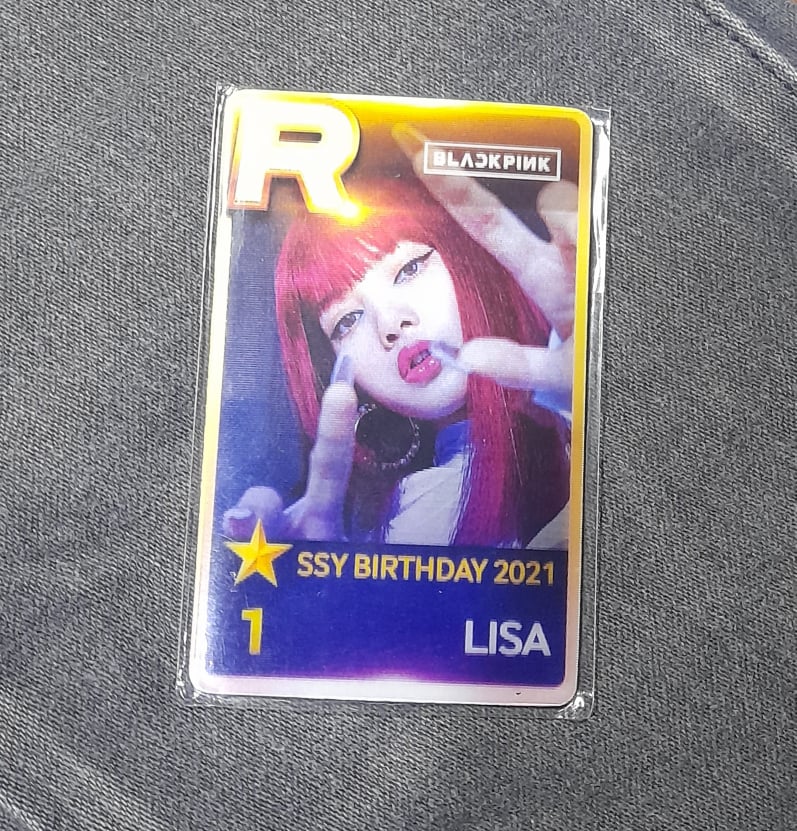 Grimgrim00's tweet photo. INTEREST CHECK

-Blackpink YG SuperStar Birthday 2021 Lenti Magnet Card
-only 20 sets worldwide

Anyone who want to collect these? Drop offers on dm

#ygsuperstar #card #blackpink #collection #Lisa #Rose #Jisoo #superstar https://t.co/7L8CH3c908