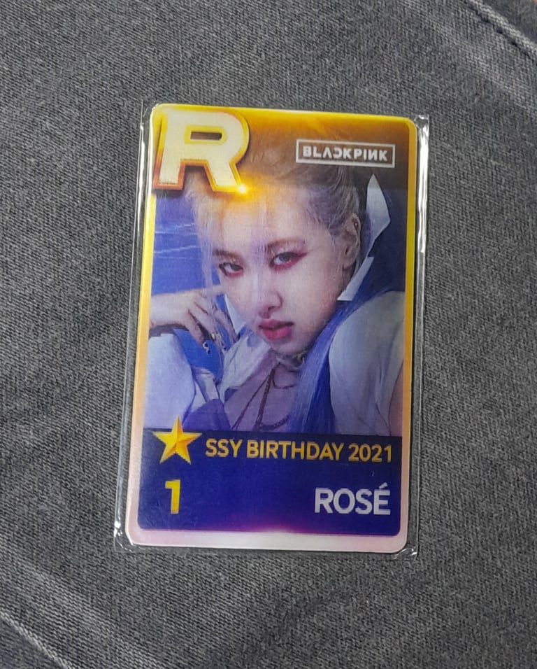 Grimgrim00's tweet photo. INTEREST CHECK

-Blackpink YG SuperStar Birthday 2021 Lenti Magnet Card
-only 20 sets worldwide

Anyone who want to collect these? Drop offers on dm

#ygsuperstar #card #blackpink #collection #Lisa #Rose #Jisoo #superstar https://t.co/7L8CH3c908