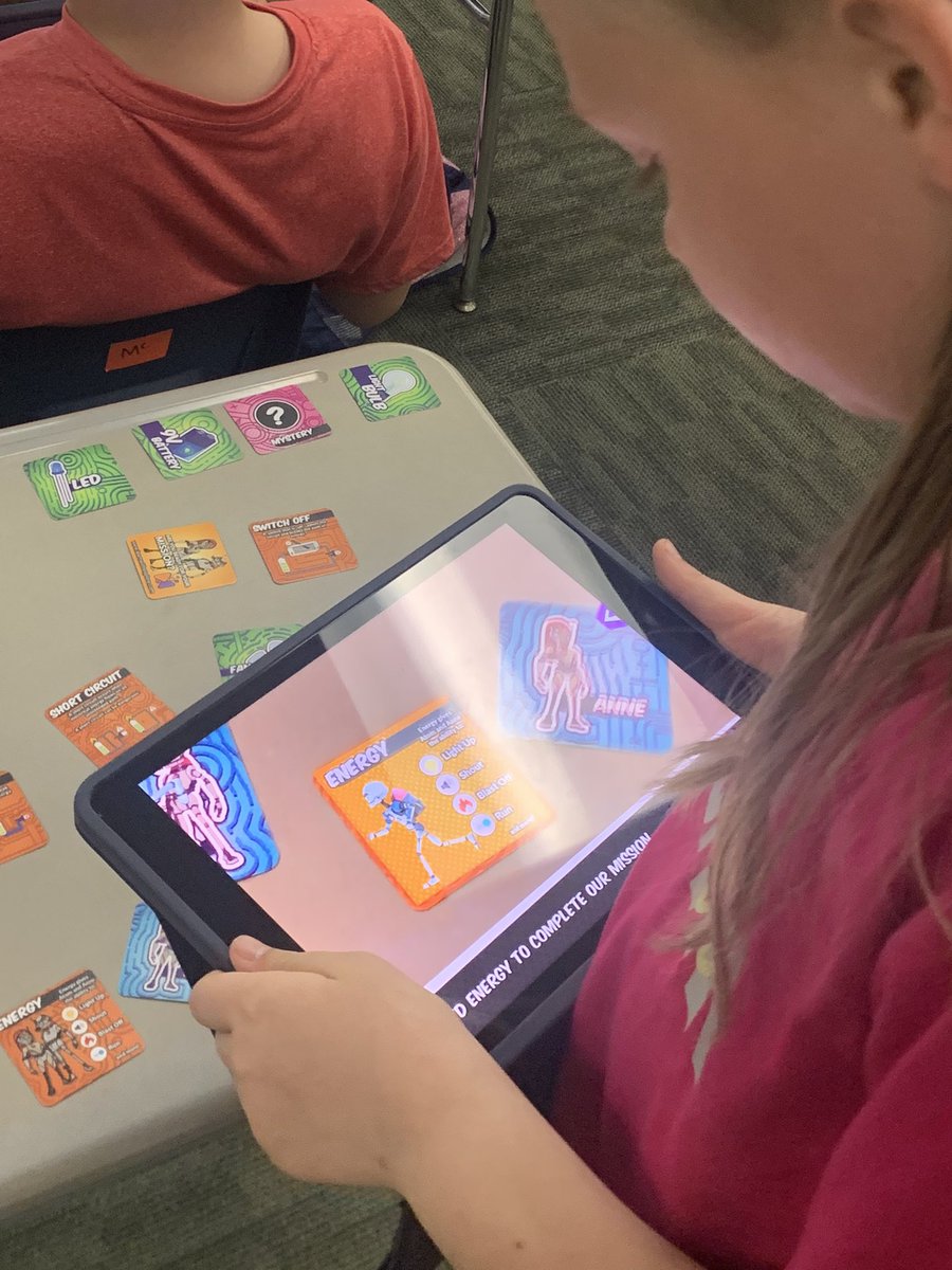 KaseyOetting's tweet photo. Science is so cool! We are kicking off our @ExploreMindLabs projects in 4th grade today! We are learning about energy and electric circuits! @Lsmithscience #YESTigers180 https://t.co/o7S7KZGIeO