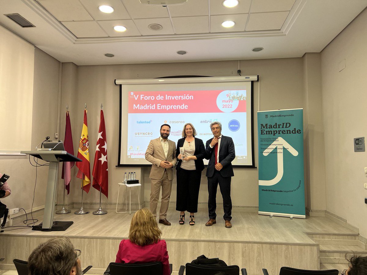 iLABMadrid's tweet photo. Ya tenemos ganador del V Foro de Inversión de @MadridEmprende
Felicitaciones a @Cristri3 de @usyncro por un proyecto tan impresionante de solución SaaS multimodal https://t.co/IBoFF6m2Xn