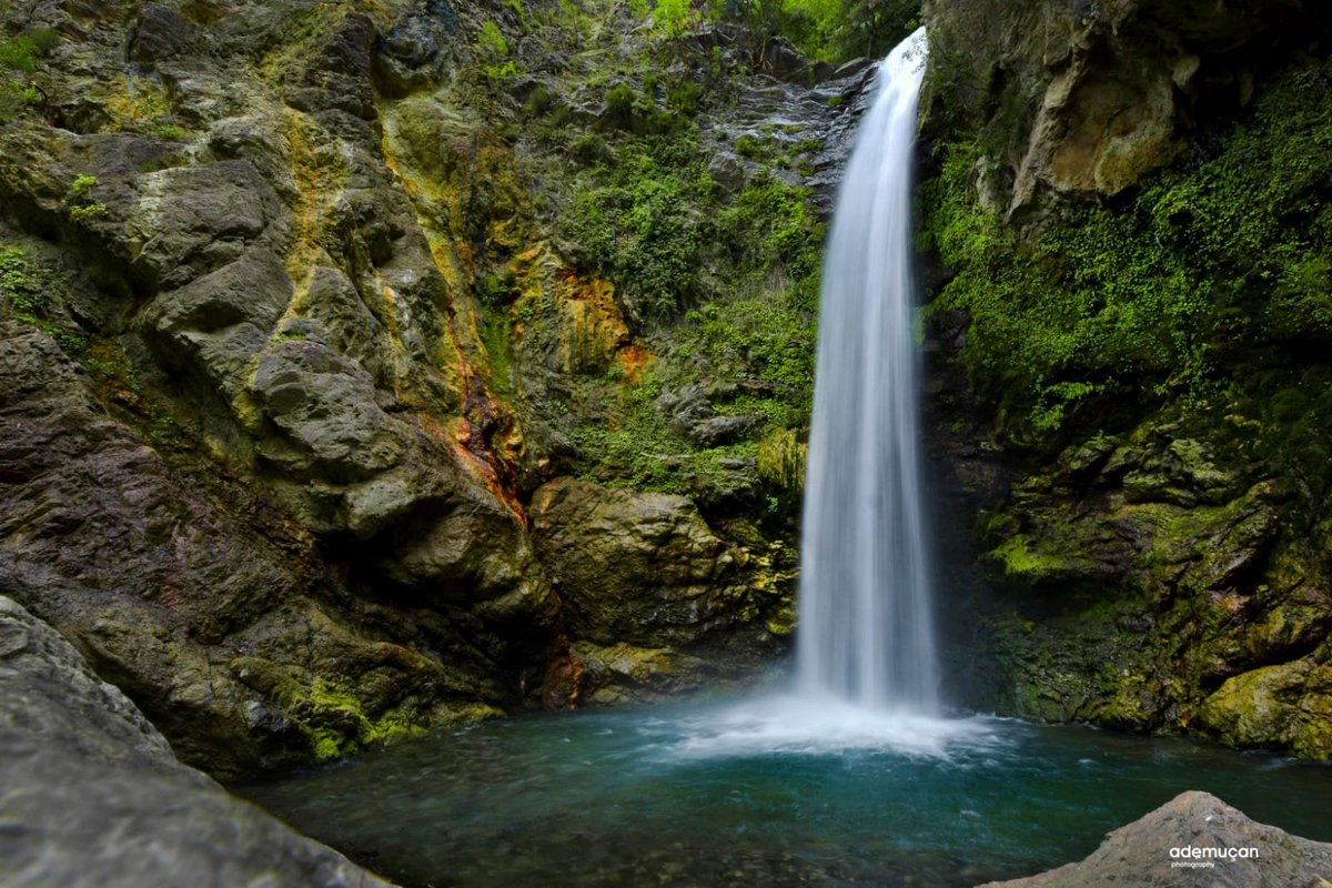 Osmaniyemizin en meşhurlarından
📍 Karaçay Şelalesi

Hafta içi #hayal ini kurduğunuz gezmelerin zamanı geldi. 

<a href="/DrErdincYILMAZ1/">Dr. Erdinç YILMAZ🇹🇷</a>