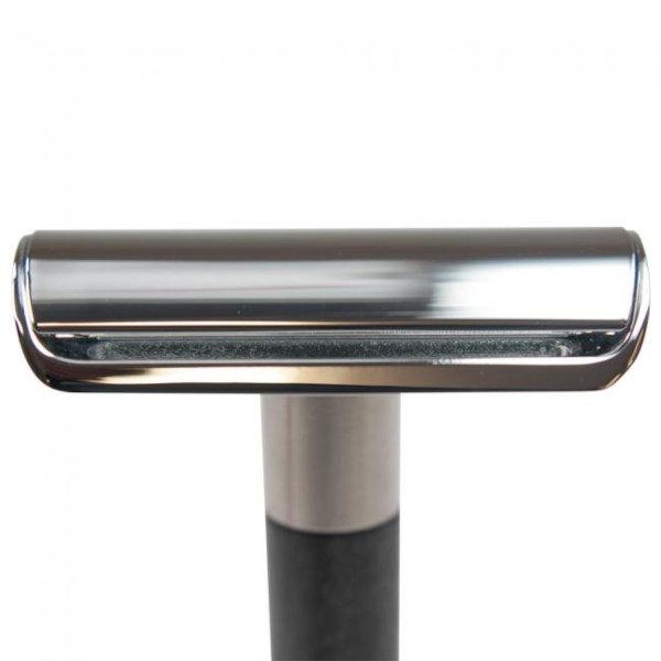 Neuheit im Shop: Hobel "2Edge" von RAZOLUTION. An den Schmalseiten komplett überdeckt, um (z.B. bei der Körperrasur) jegliche Verletzungsgefahr auszuschließen.

shop.nassrasur.com/de/Rasierer/RA…

#Nassrasur #Körperrasur #Intimrasur #Kopfrasur #Beinrasur #Achselrasur #Rasierklinge