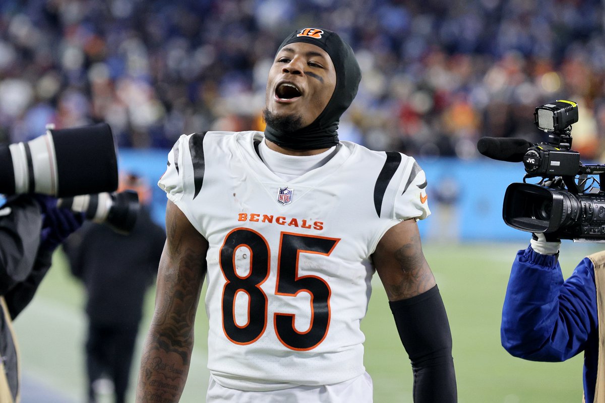 NFLonCBS's tweet photo. Is Tee Higgins underrated?

Higgins since being drafted in 2020 (incl. postseason):

▪️2,308 Rec Yds
▪️14 Rec TD

There are only 7 WR who have exceeded those numbers over that timeframe. https://t.co/xl6FTL59we