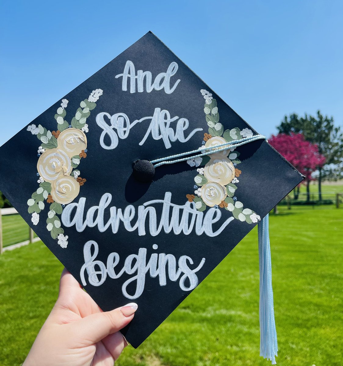 brenna_1999's tweet photo. 1 more day!!!!!!!! #iugradcap22 #IUSBGrad22 https://t.co/6WWXUj7qLI