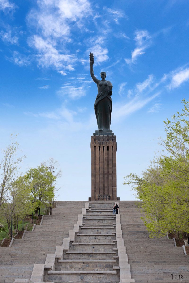 Tigran12819780's tweet photo. Happy Victory day 🎗️🎗️🎗️
#wordwar2 #motherArmenia #Gyumri https://t.co/56zAf5cpaK