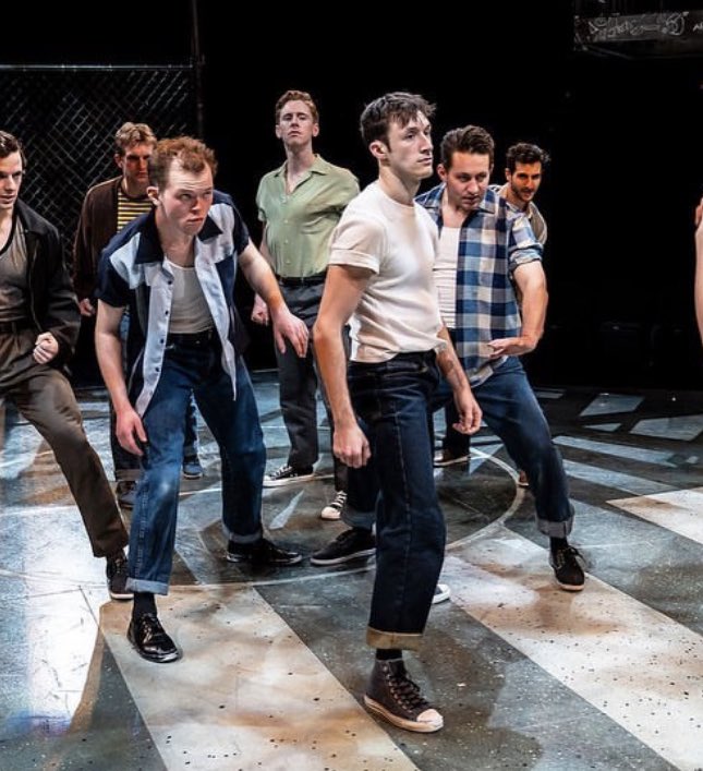 #ManCrushMonday #mancrusheveryday #mcm #boyfriend #soulmate #ily 

That fella in the front ❤️💜❤️💜❤️💜💜❤️❤️💜❤️💜❤️💜❤️

<a href="/homerunKev/">Kevin Shields</a>