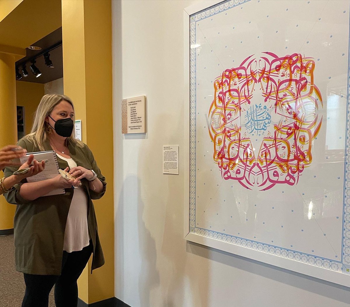 utaustinmes's tweet photo. CMES outreach got the Teacher Leadership Program together in Dearborn, MI for our first in person workshop in 2.5 yrs! This amazing group of educators spent the weekend visiting sites around Detroit, learning about the richness and diversity of the Arab American experience. https://t.co/no5dTig3Sq
