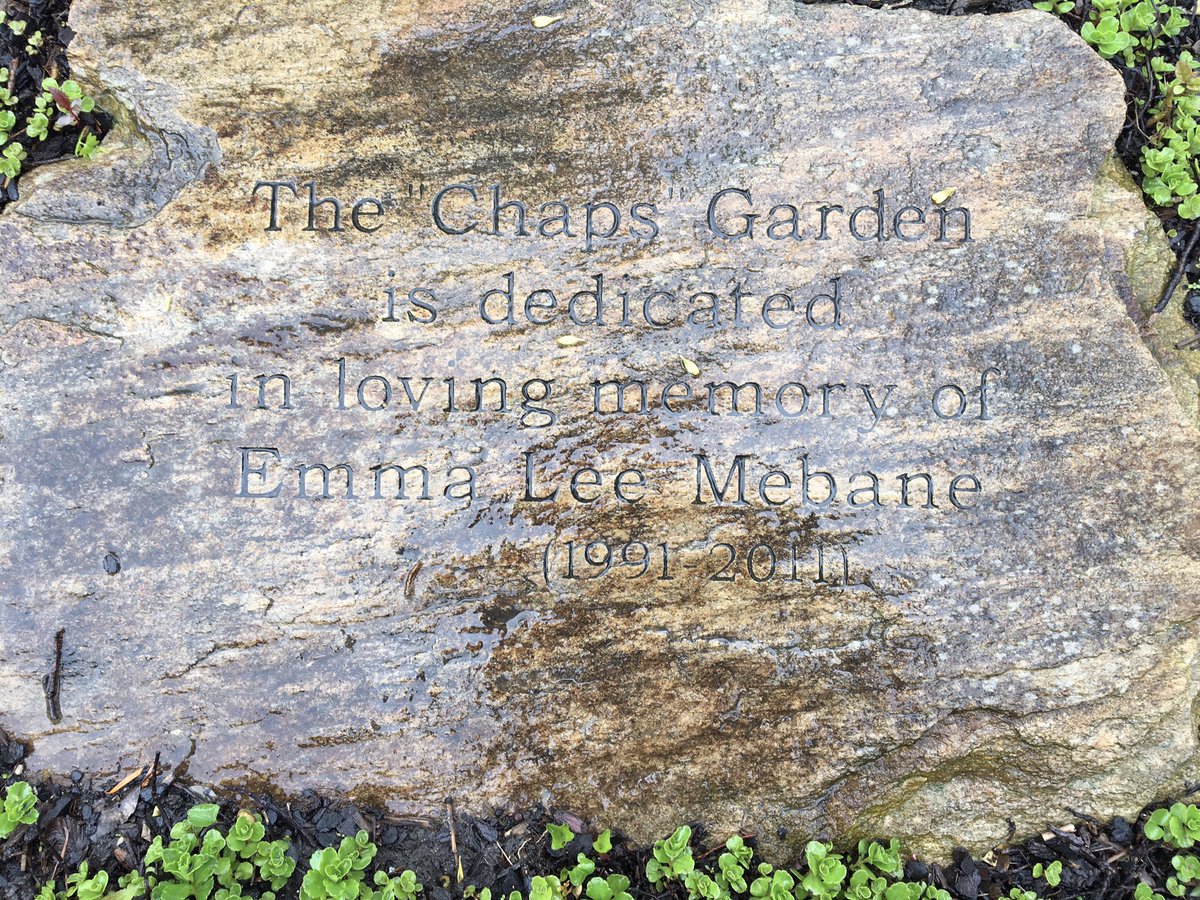 ratdogfreak's tweet photo. “The Chaps Garden” St. Charles, IL #EmmaLee #ForeverForEmma @TownHouseBooks https://t.co/cEoE8KFraU