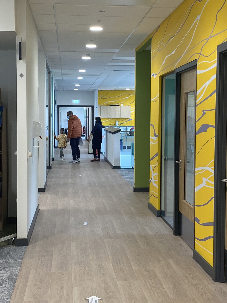 Calderwood_Pri's tweet photo. We are SO excited to FINALLY open our doors to our families! 🔑🚪It is heart warming to see the pride our children take in showing off their new home! 💙#MomentInHistory #CalderwoodTours #CalderwoodFamily @LoveWestLothian https://t.co/e6bRvV1Gcf