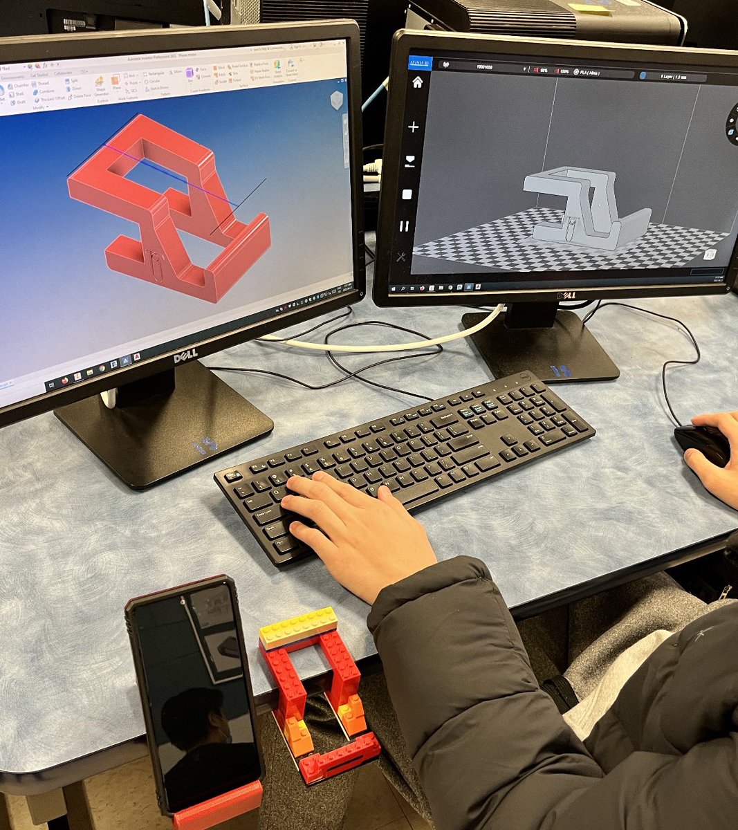 shsdrafting's tweet photo. Custom #design phone holder designed by Peyton C  #lego #3D #ADSK_inventor #3Dprinting #afinia #engineering #sislerHS #winnipegSD https://t.co/y15elRW9mE