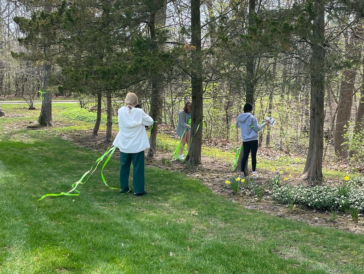 Woodlands1858's tweet photo. It’s Mental Health Awareness Month! Today, in collaboration with Paws for Patrick, our community tied green ribbons around campus to show our support. #wearesacredheart #mentalhealthawareness 💚 https://t.co/SdFylZewR3