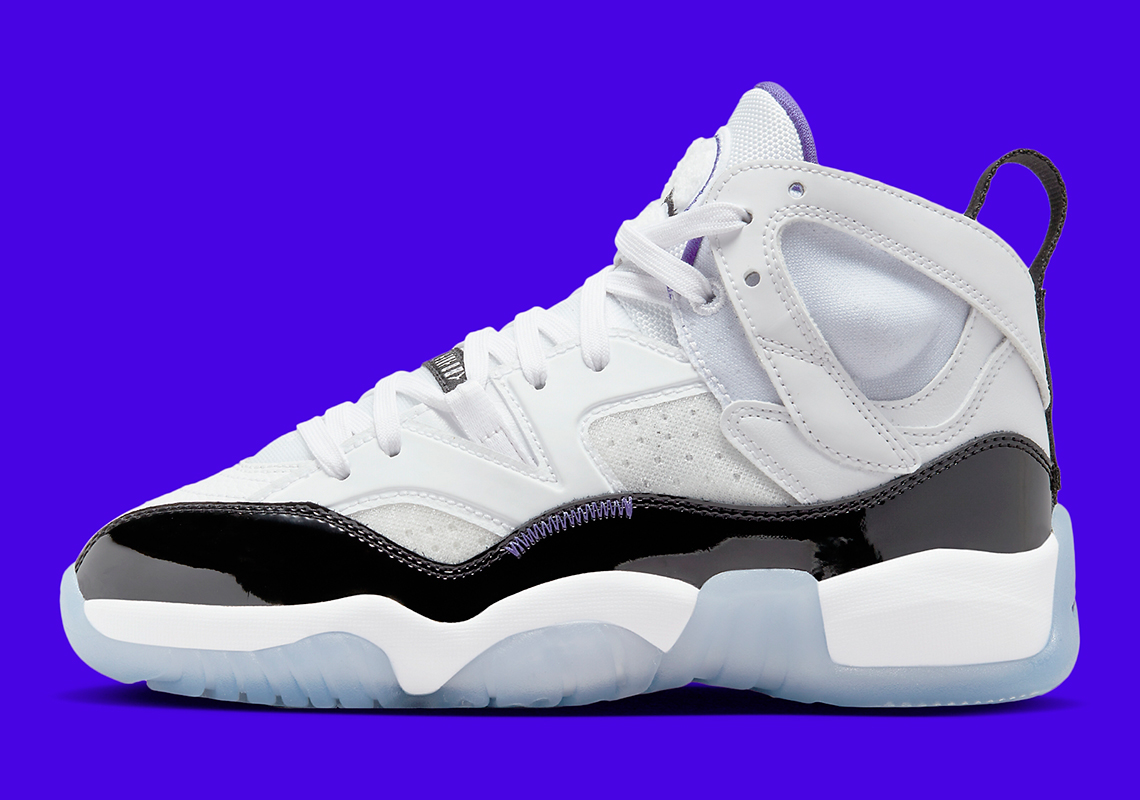 SneakerNews's tweet photo. Jordan Brand presents a new take on the "6 Rings" hybrid sneaker 😳 Thoughts?
>> https://t.co/2RwYemhl1M https://t.co/WlssOGjYJU