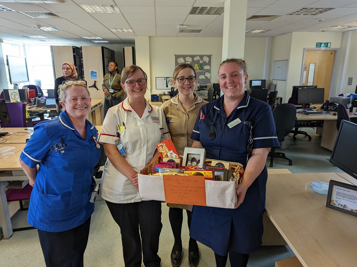 SouthCluster's tweet photo. A lovely and thoughtful gift from our student nurse Carly who's on her last week with us this week. ❤️ @sarahjmercer92 @Natalie39291172 #studentnurse #futurenurse https://t.co/vblaLtcyHg
