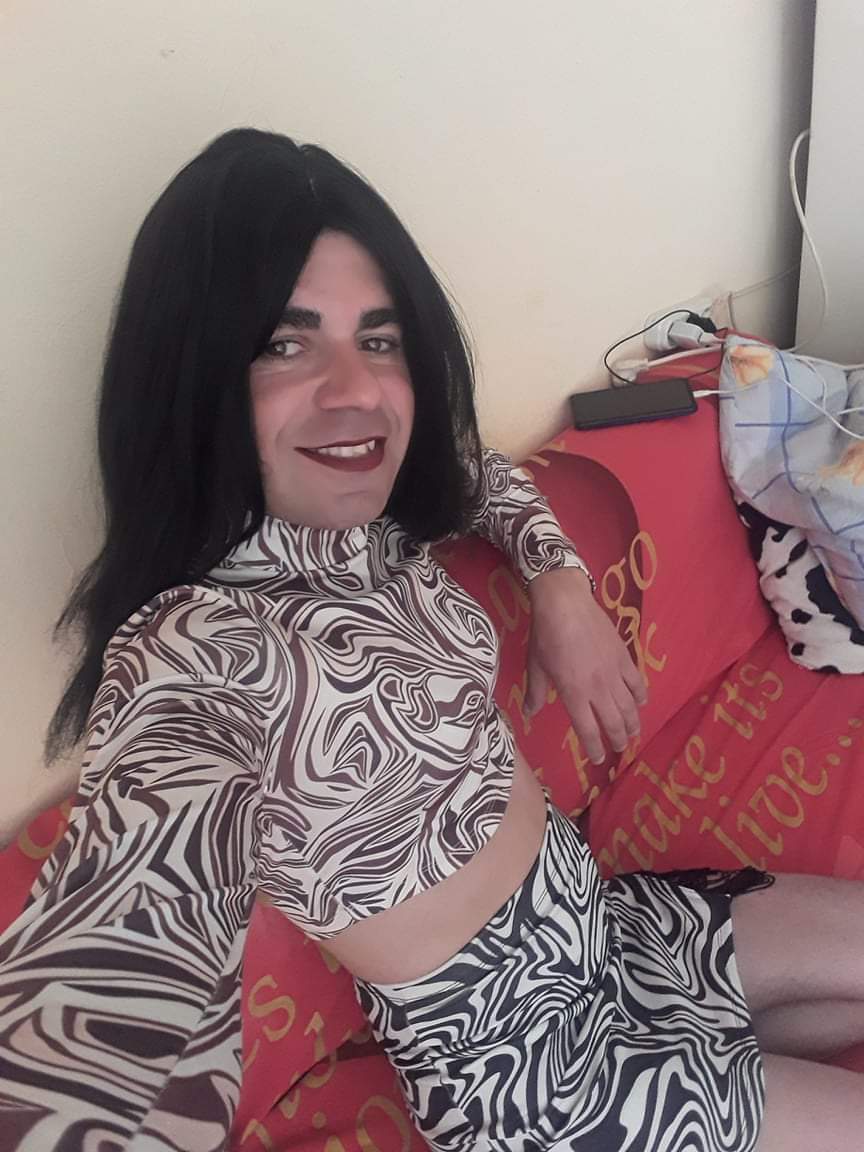 Bu gece görüşmek isteyen e müsait im❤❤