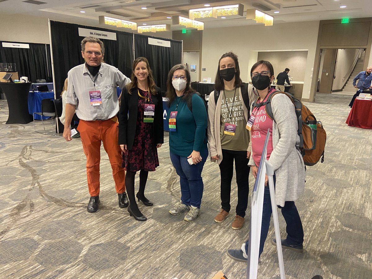 #squadgoals from #wla2022 😁⁦@WAStateLib⁩