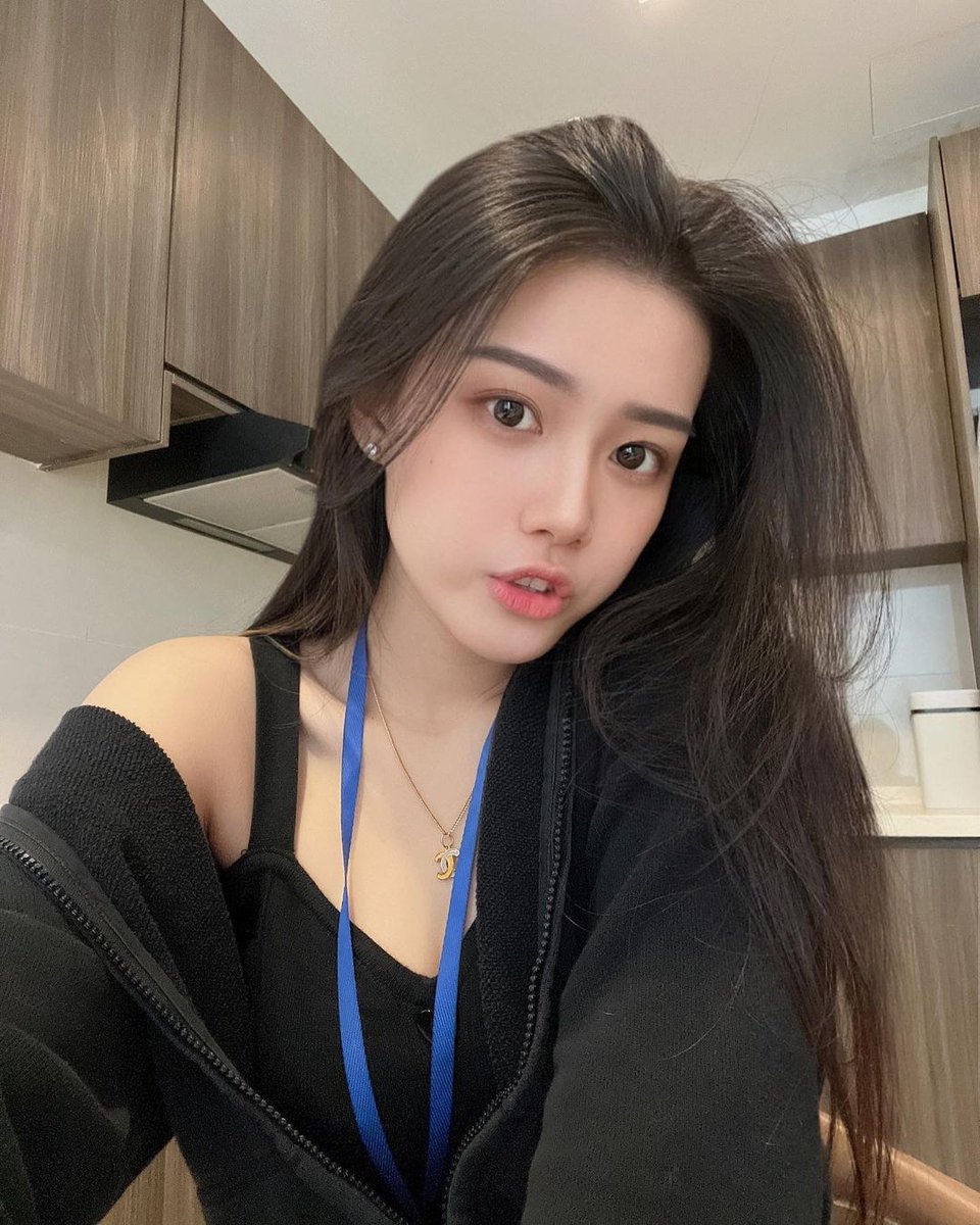 xM6954's tweet photo. 让我感受一下精液的温度吧😋☀️ #射屏 #意淫 #cuminhermouth #cumtributeِs #美女 #反差婊 https://t.co/xc6Auz7hTU