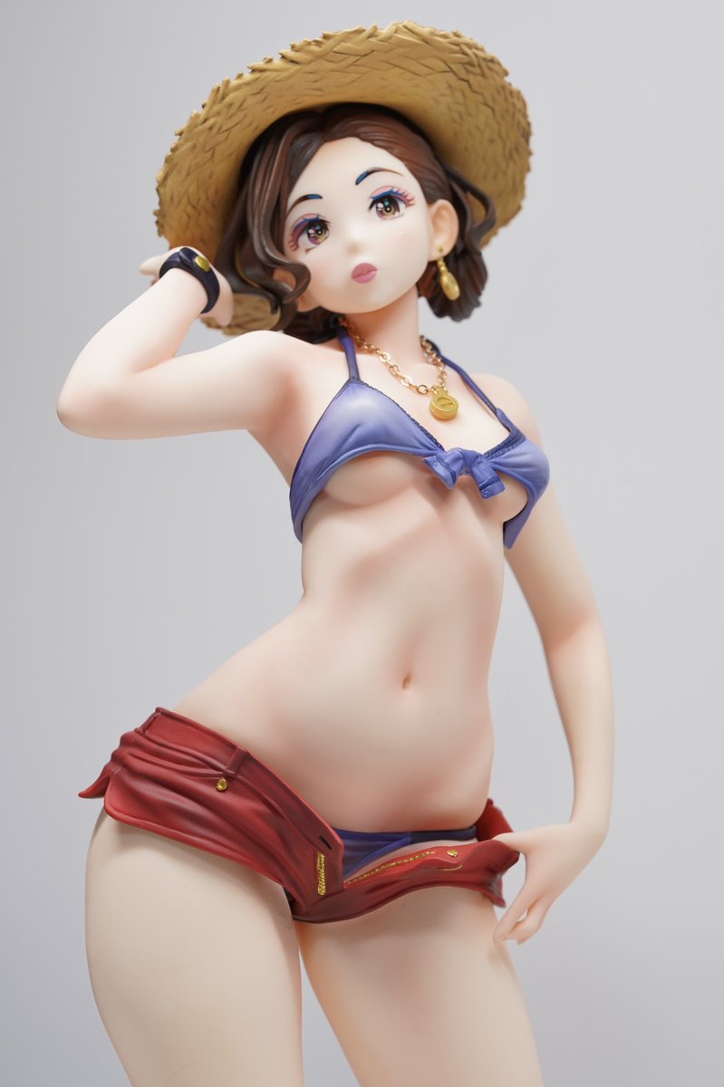 漫画『女主任・岸見栄子』より見栄子営業先でムチッと海水浴ver.完成品フィギュア(ダイキ工業)各ショップさんにて好評発売中❤️ 巨尻ぃッ‼️ 