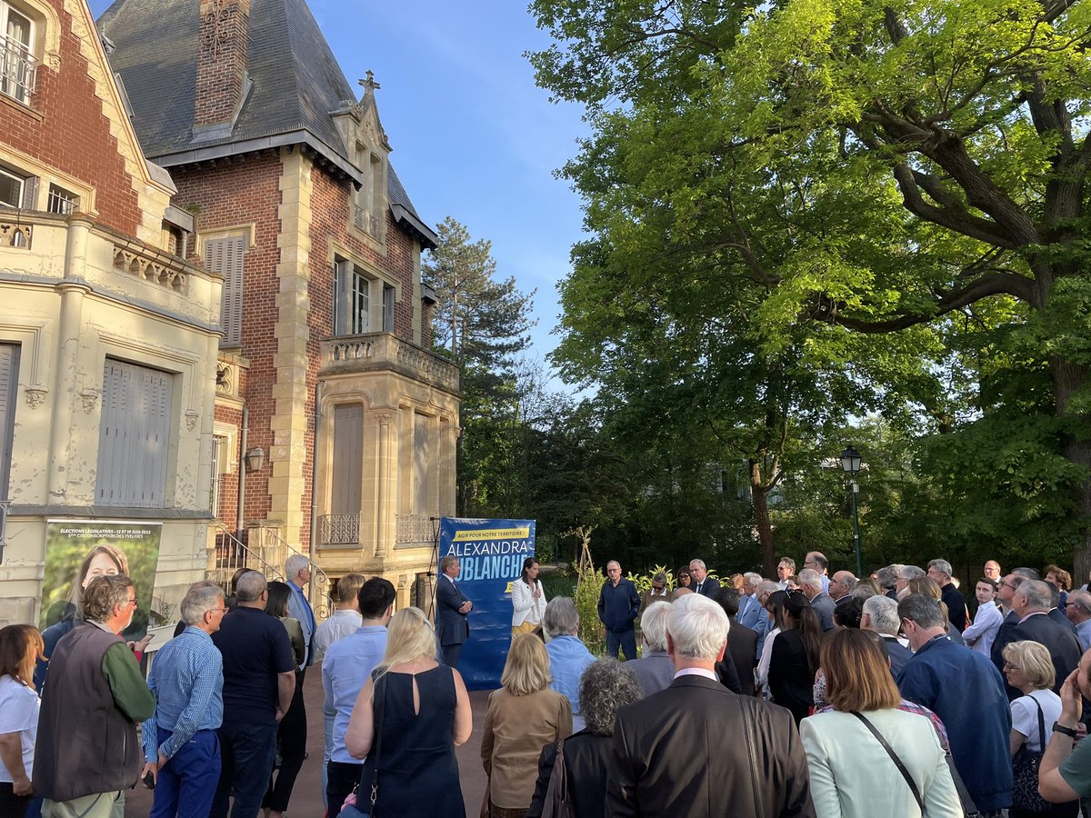 MarieAdeM's tweet photo. Lancement de campagne d’@ADublanche ! En route vers l’Assemblée Nationale ! 🚀🚀 #AD2022 #Legislatives2022 https://t.co/epZgw6q5aG