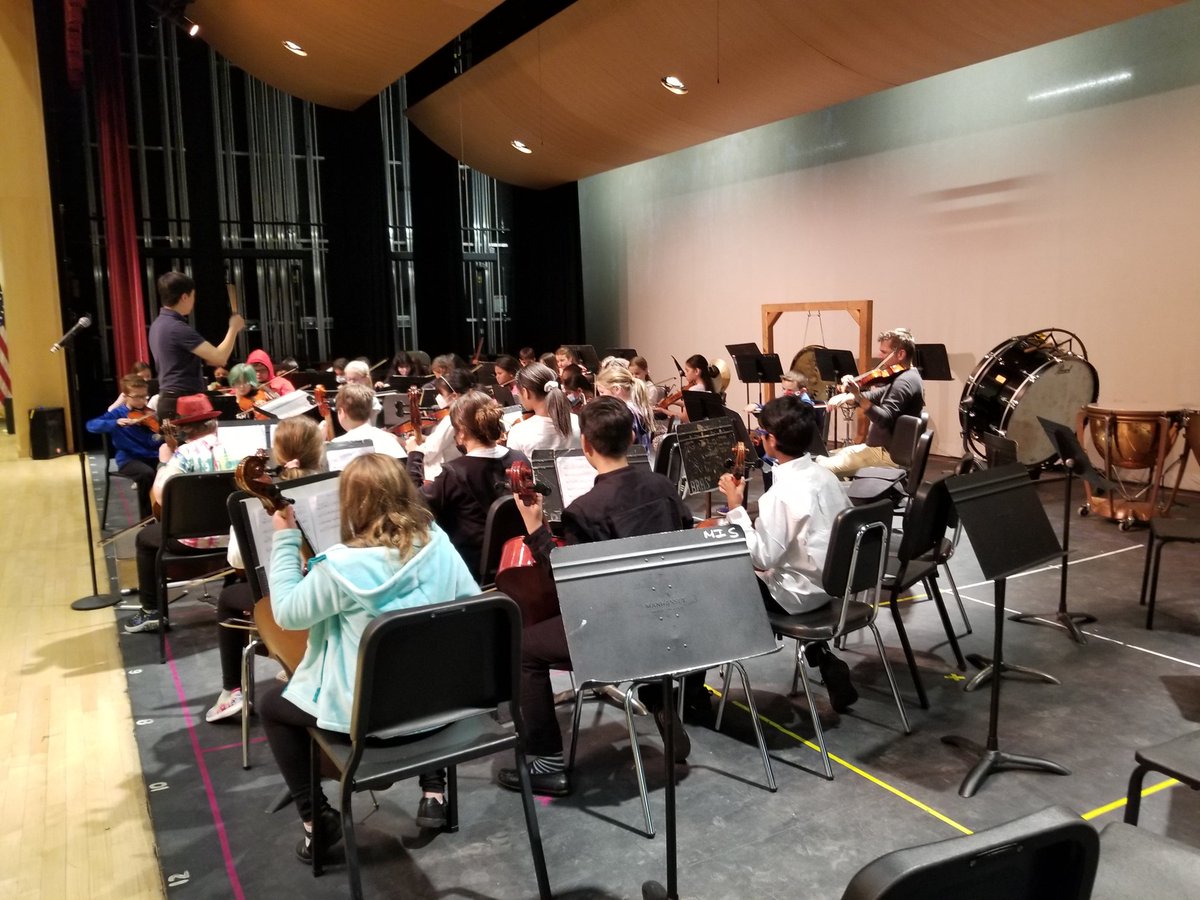 BRMSband's tweet photo. The 4th and 5th orchestra is rehearsing for their concert tomorrow and they sound fabulous! The band sounded great too! MIS and PMES have HUGE programs with one amazing teacher-- way to go Mr. Kim!! #musiced #musiceducation #elementaryband #elementaryorchestra #springconcert ๐ป๐ถ https://t.co/xE5MWwTWo9