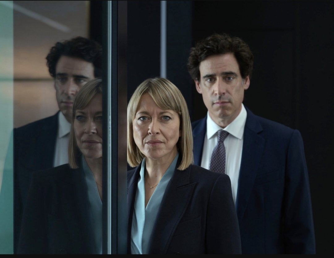JoeDerVideo's tweet photo. #GOT, #Brookside, #Lost, #Dexter, #MyNameisEarl… find out tonight if #TheSplit tops them all for satisfying finales.
Thank you to the incredibly talented &amp; inspiring editor @O_Parker_Editor for having me.
Congrats to everyone involved– it was a very special show x
#sisterglobal https://t.co/vDzYV1EYhZ
