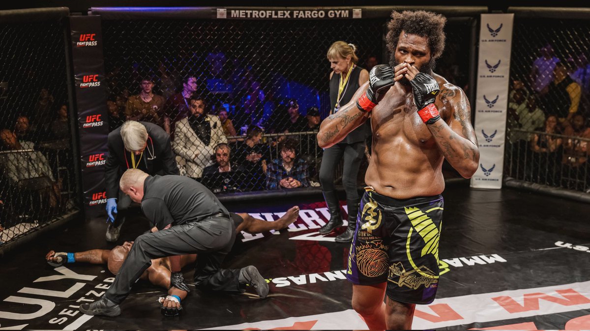 CESMMA's tweet photo. #CES68 Results: @TheCrochetBoss def. Danyelle Williams via Technical Submission at 4:03 of Round 1 on Friday in #Fargo on @UFCFightPass https://t.co/JxKUMhGRyf