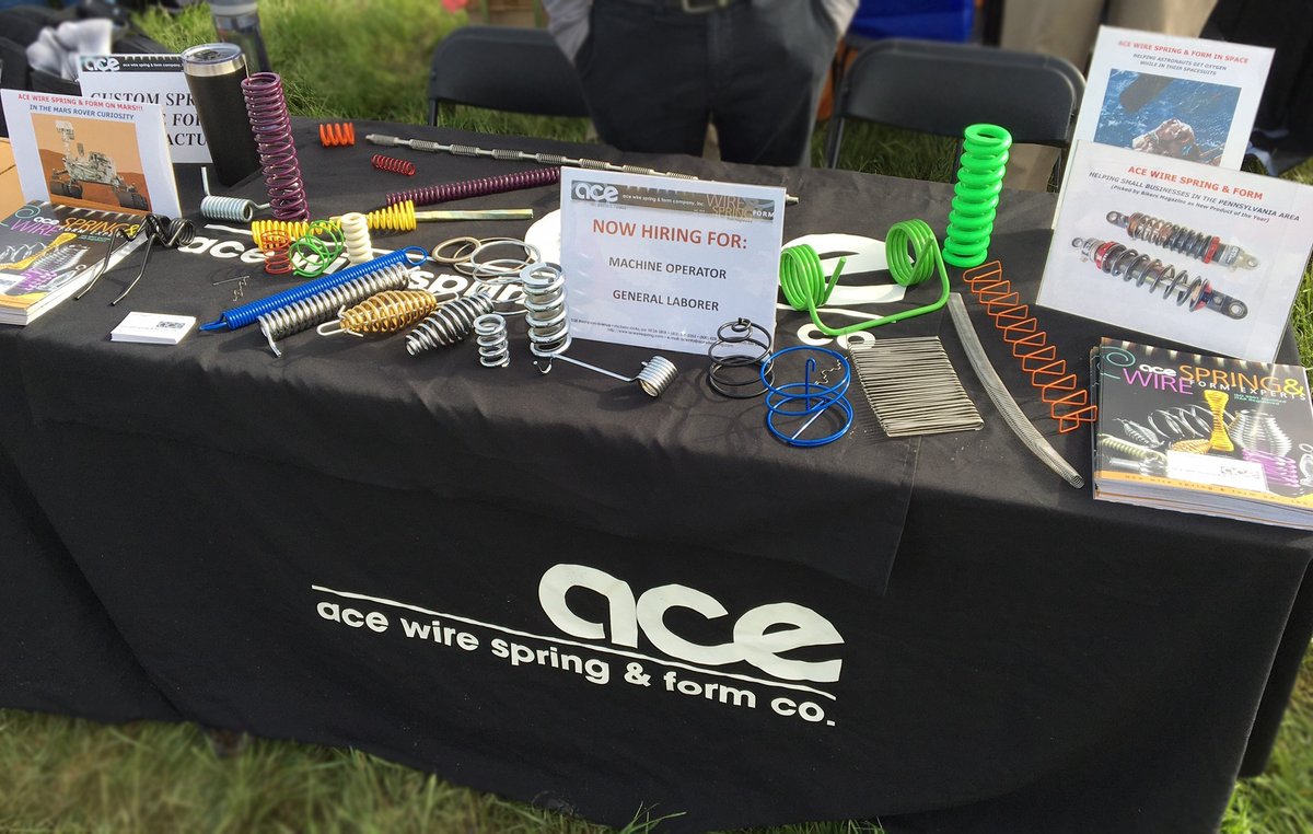 CustomSprings's tweet photo. Ace Wire Spring &amp; Form recently exhibited at the Rosedale Technical College Career Fair - searching for people who want to have a career in the spring manufacturing industry. 

https://t.co/aLmChpCKyC https://t.co/tJbwB09HQg