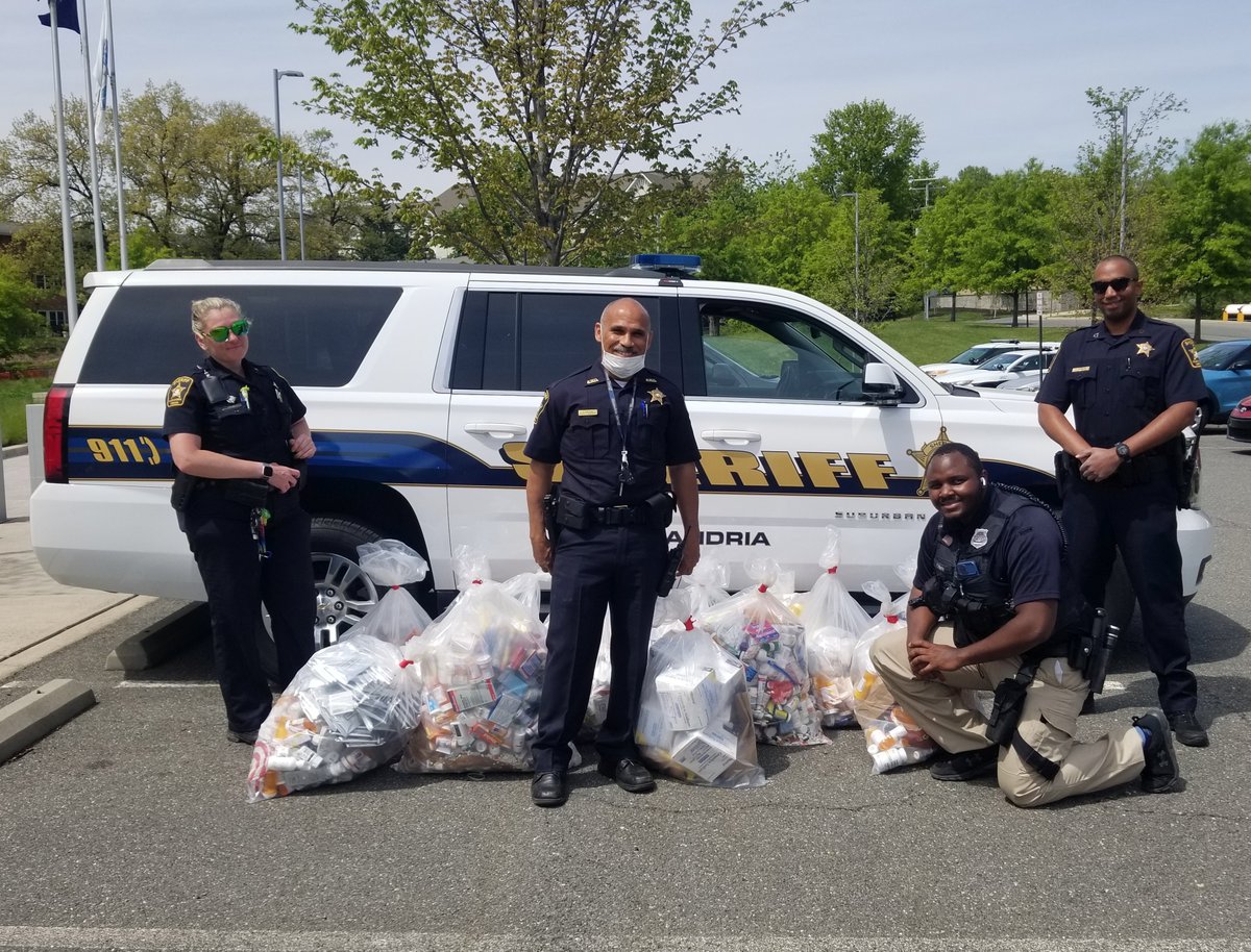 AlexVASheriff's tweet photo. Good job, Alexandria! You turned in 329 pounds of unwanted medications on Drug Take Back Day! Don't worry if you missed it -- Alexandria has three permanent drop boxes and other options for safe disposal https://t.co/doYi56ZcuP #TakeBackDay #DMVTakeBack https://t.co/DzWeBocOEr