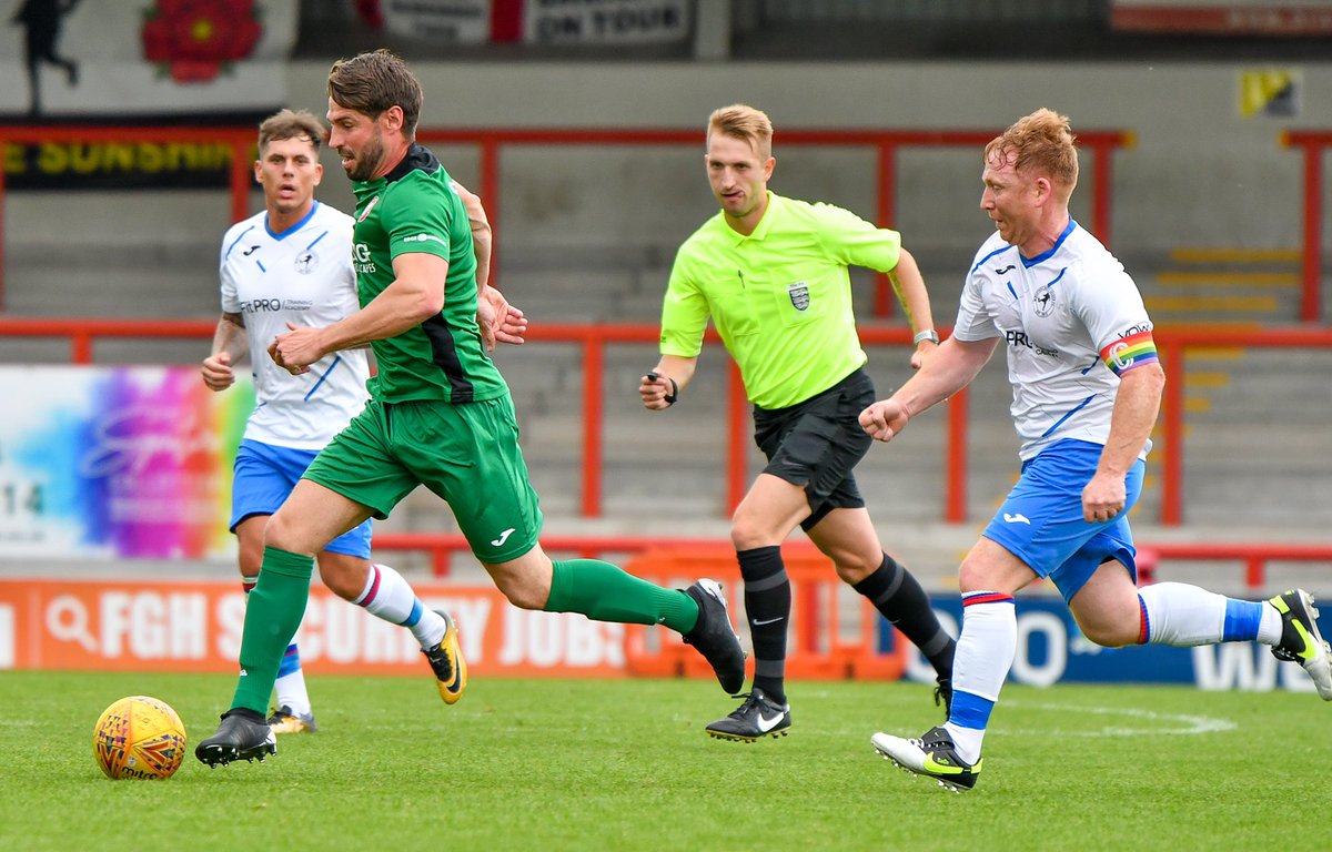 AlmondChris's tweet photo. Felt good to be back out on the grass for a charity game. ⚽️🏆 https://t.co/NogsT5VKgH