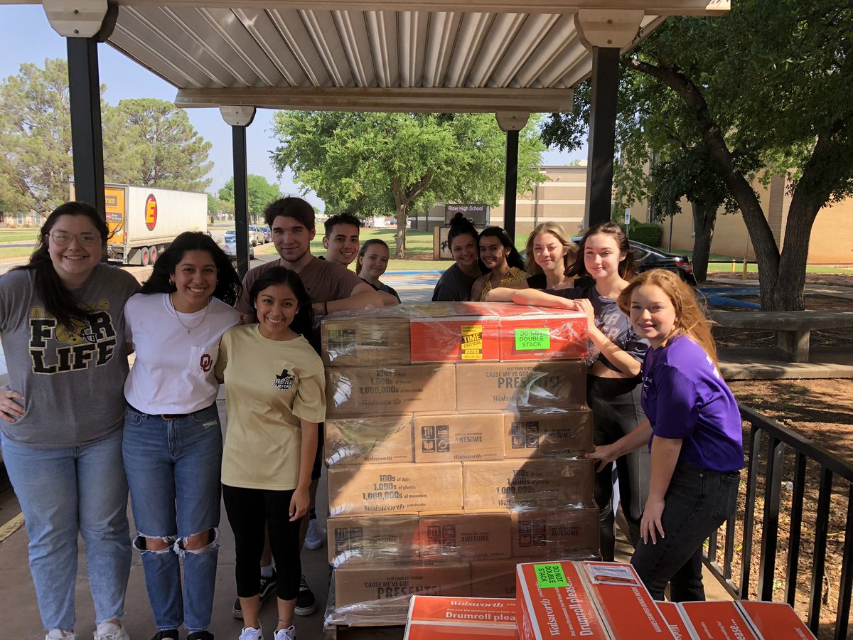 We’re really excited that the 2022 Raider yearbook has finally arrived. Stay tuned for the distribution schedule next week. 

Also it’s not too late to but your copy today at yearbookforever.com