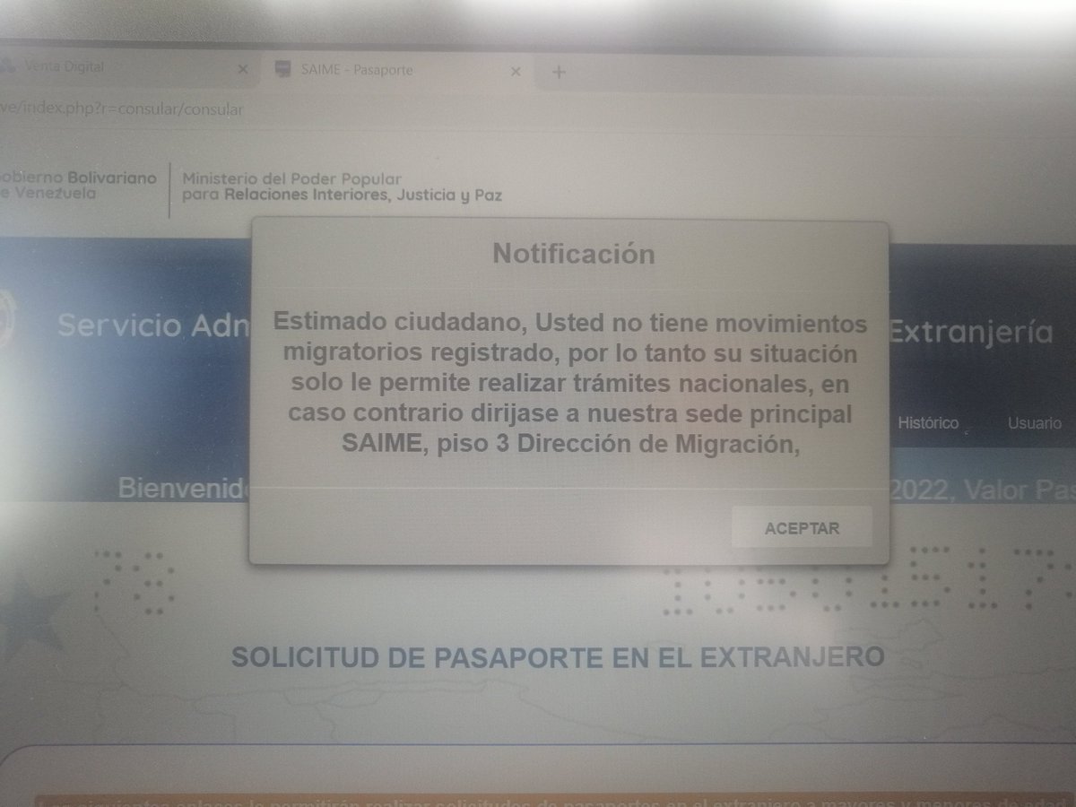 vcedeno84's tweet photo. @EmbaVEChile @VenezuelaSaime @ConsVEChile  no puedo solicitar mi pasaporte desde el exterior, y tengo ya varios años que salí del pais de manera legal.. Necesito una solución https://t.co/gGkXXFAO3H