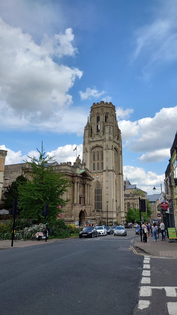 TeemoChan111's tweet photo. First time to stay in UK!
#bristol #business_trip https://t.co/ZkY9qLw6Ct