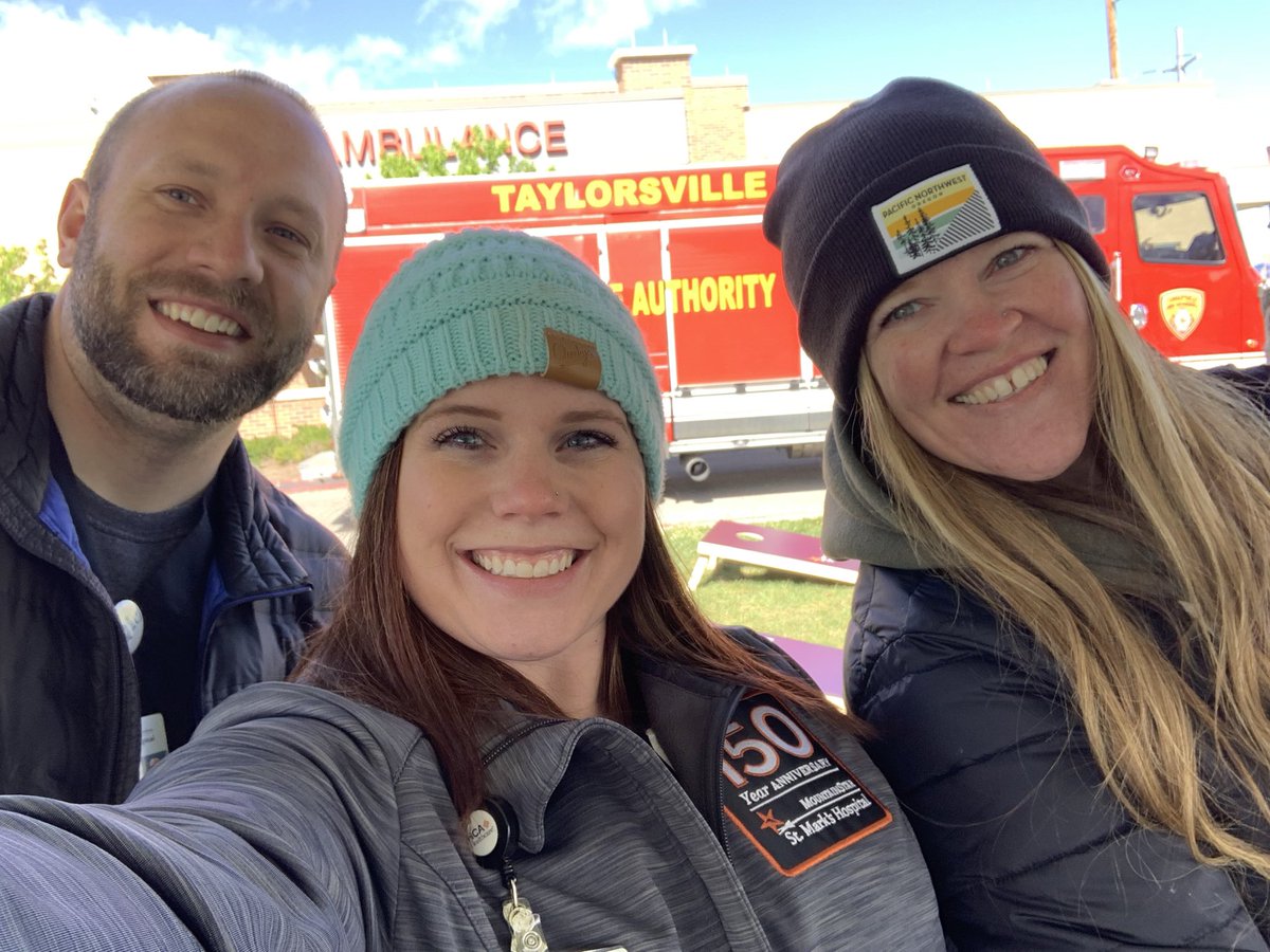 Celebrating #EMSWeek with these amazing nurses <a href="/MstarHealth/">MountainStar Healthcare</a> <a href="/StMarksHosp/">St. Mark's Hospital</a> 🚑💨🚒💨