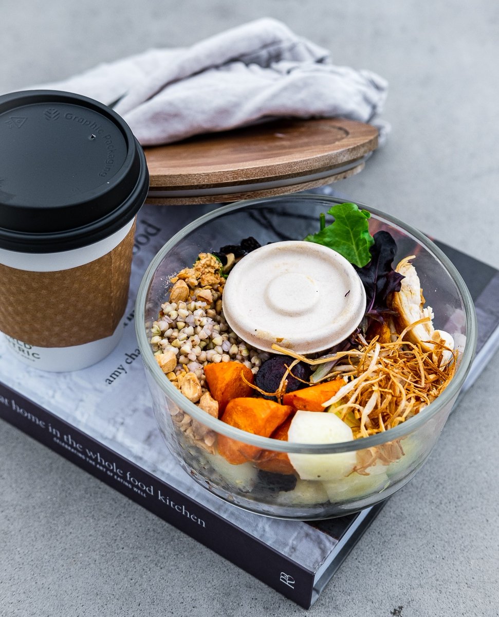 sourcedby__'s tweet photo. Our Nutty Buckwheat bowl is an explosion of flavors and satisfying textures. What ingredients do you spy inside? 👀

We'll start—crispy leeks and blackcurrants! https://t.co/adgQ4lf2KZ
