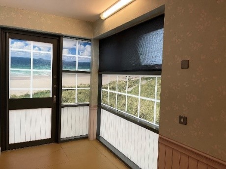 WeAreLSCFT's tweet photo. Our amazing dementia wards at The Harbour have four everyday settings, a corner shop, a train carriage, a view of the beach, and a laundrette to guide residents through the day with a sense of routine to help ease anxiety and confusion.

#MentalHealthAwarenessWeek #MHAW22 https://t.co/rr2qrAZHSa