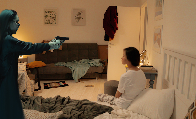 Woman Builds Time Machine to Assassinate Past Self Who Left Laundry on the Bed: ow.ly/5SoU50J2QGv