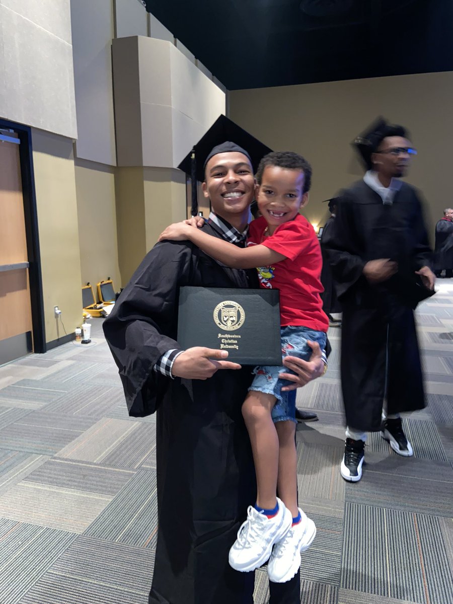 marcusdtc's tweet photo. DEGREED 🍾🕺🏽 #FREETHEGUYS https://t.co/TFuWzqTWUu