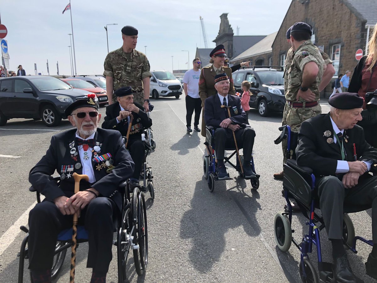DMS_DMGNorth's tweet photo. An amazing privilege for @CplNatalieEvans ⁦@DMS_DMGNorth⁩ to be supporting the Normandy Veterans at the Guernsey liberation celebrations in the presence of HRH &amp; our Colonel in Chief alongside true WWII heroes like Jack Quinn #NMA #DDayRevisited #QARANC https://t.co/ylabufvTow