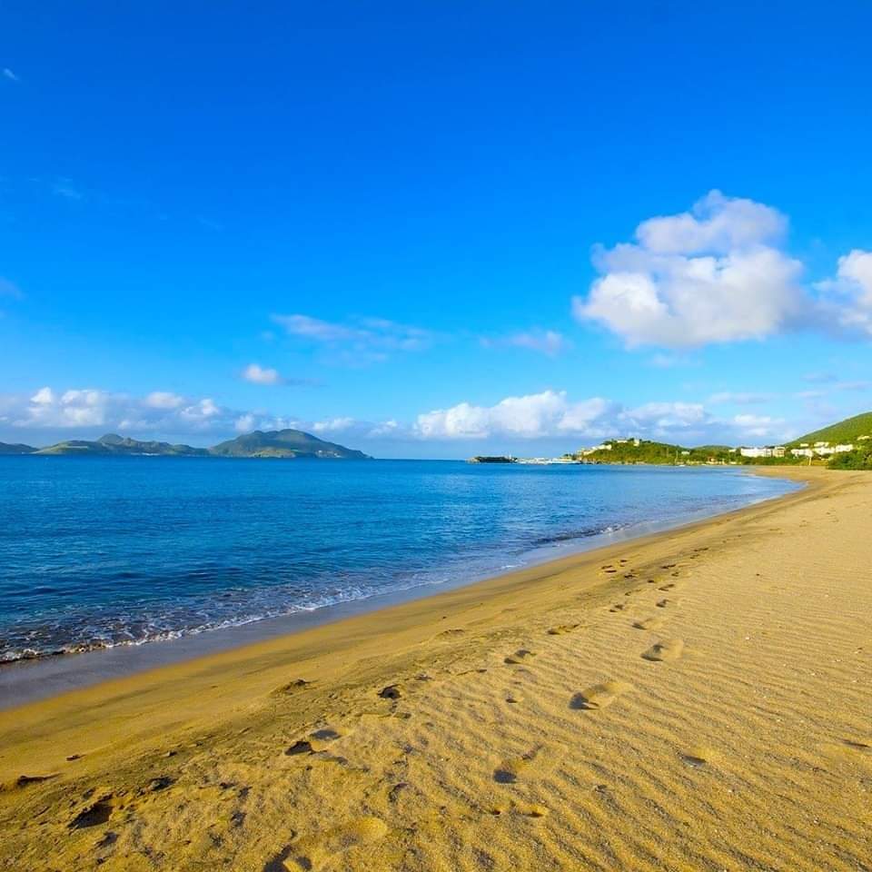 Kittitian's tweet photo. Here's to some sun, sand and awesome sea 💙💙💙

#endlessummer #stkittsandnevis #caribbean #island https://t.co/JSdDJaDj3B