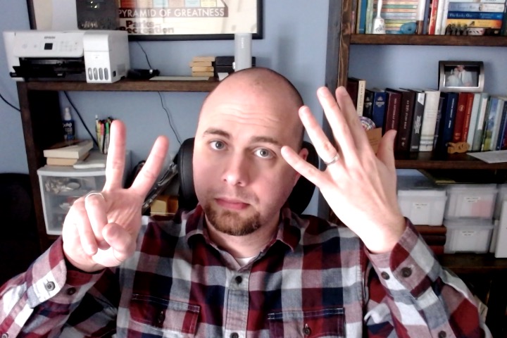 MeitnerTom's tweet photo. Are you a copywriter making $2K-$5K a month… &amp; want to scale up?

Looking to start a cohort to show writers how to scale up their biz = more clients/time, no outsourcing.

Want more details?

RT this &amp; I’ll drop into your DMs.

(Not for beginners. 0 clients = not for you.) https://t.co/vibIGD4pny