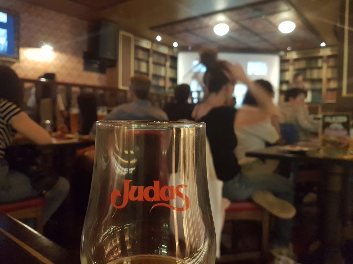 silderob's tweet photo. #Pint22CAS tienes algo mejor que hacer?? Has visto un dinosaurio?? Lo busca Andrés Santos-Cubedo: One of Our Dinosaurs is Missing!!!
Licenciado en Ciencias Geológicas por la Universitat Autònoma de Barcelona https://t.co/oXbM3QunoJ