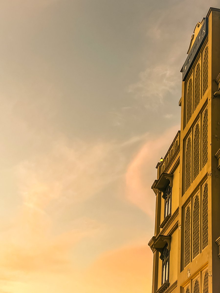 I took this picture showing side of the Golden Tulip Boutique in Zanzibar at sun set and felt someone might want a change of wallpaper #pichazasimu <a href="/pichazasimu/">#pichazasimu</a>