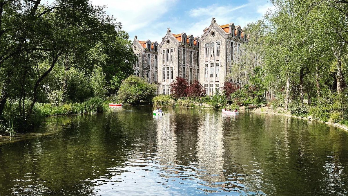 Jardim Dom Carlos I - #portugal #travel #reise #spotic #park #lake #landscape